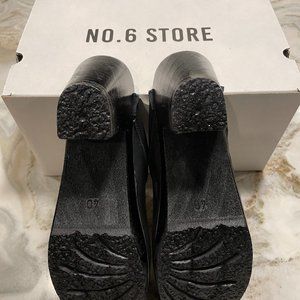 No. 6 Black Clog Size 40